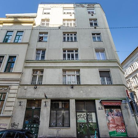 Cozy Little Flat In The City Center Budapest Exterior photo